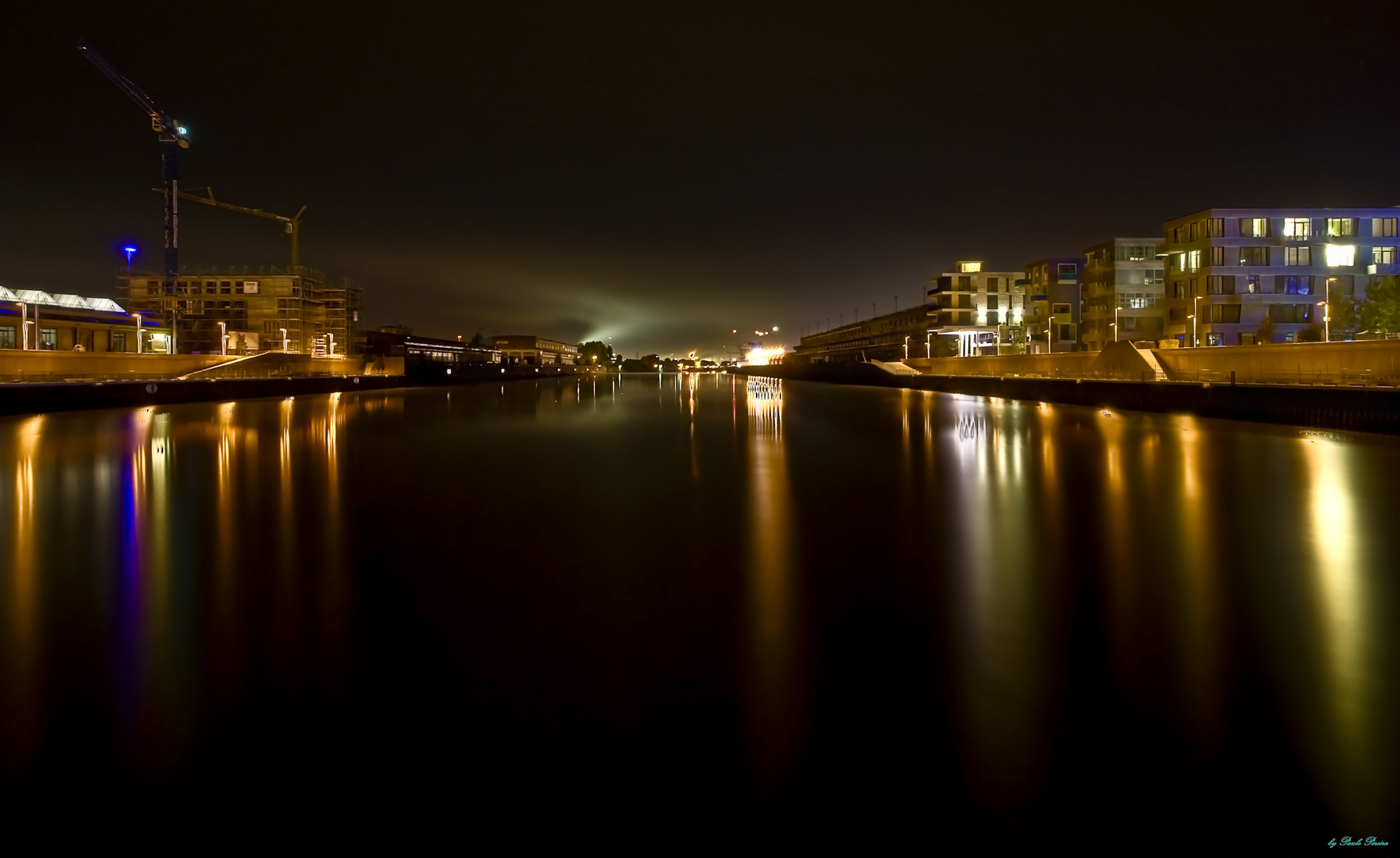 Überseestadt nightview