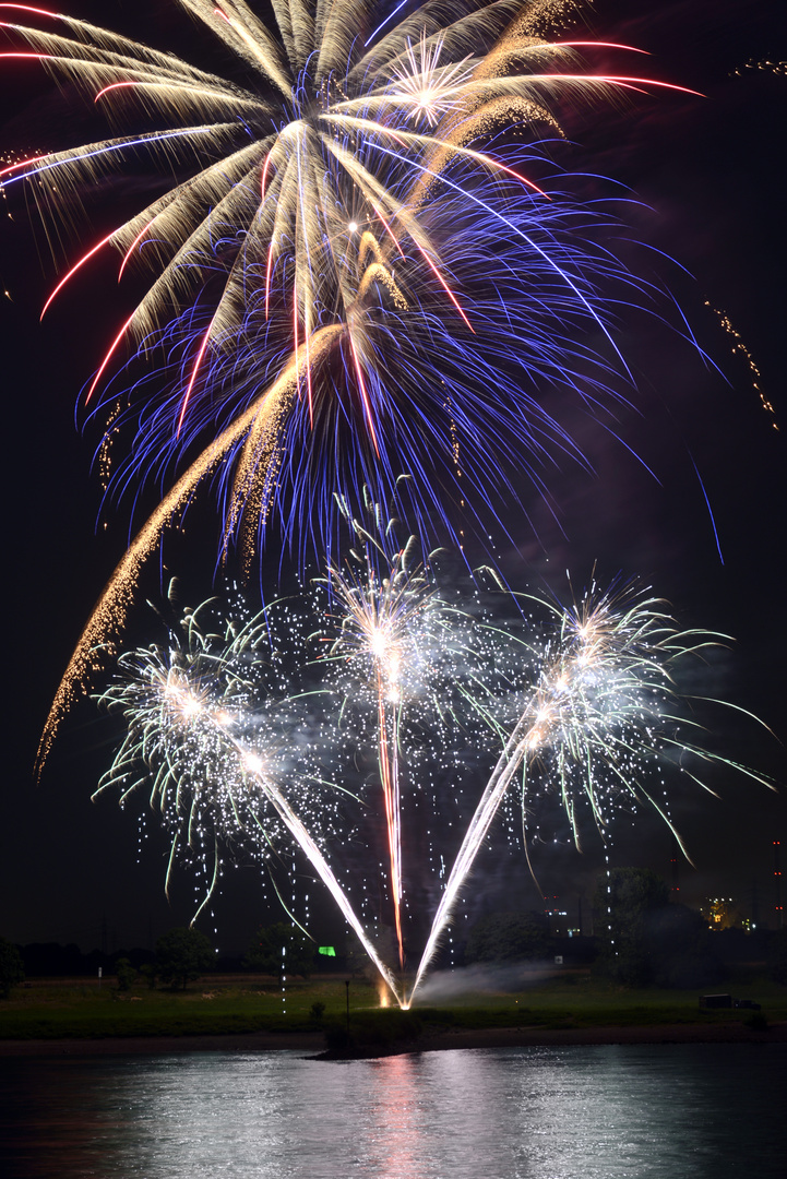 Uerdinger Kirmesfeuerwerk 2013