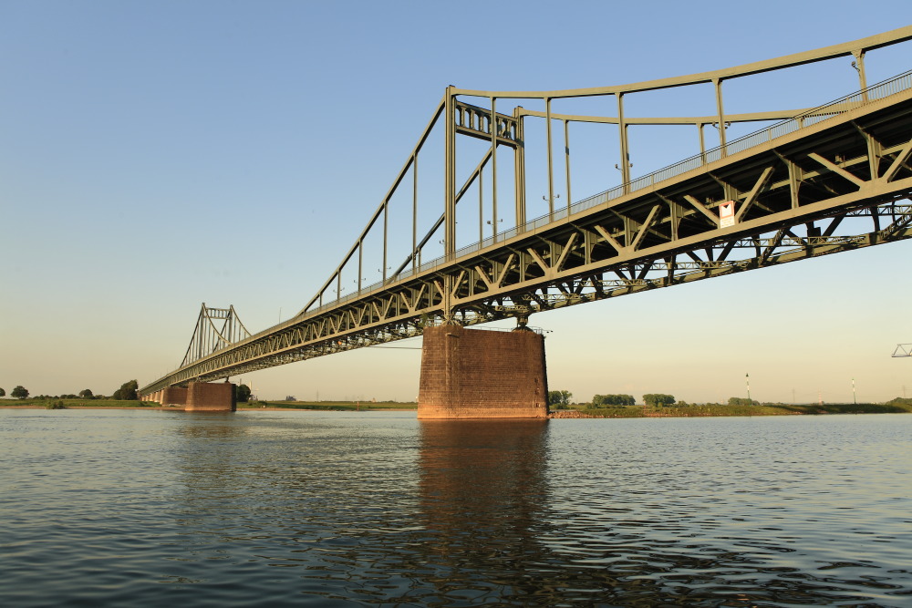 Uerdinger Rheinbrücke