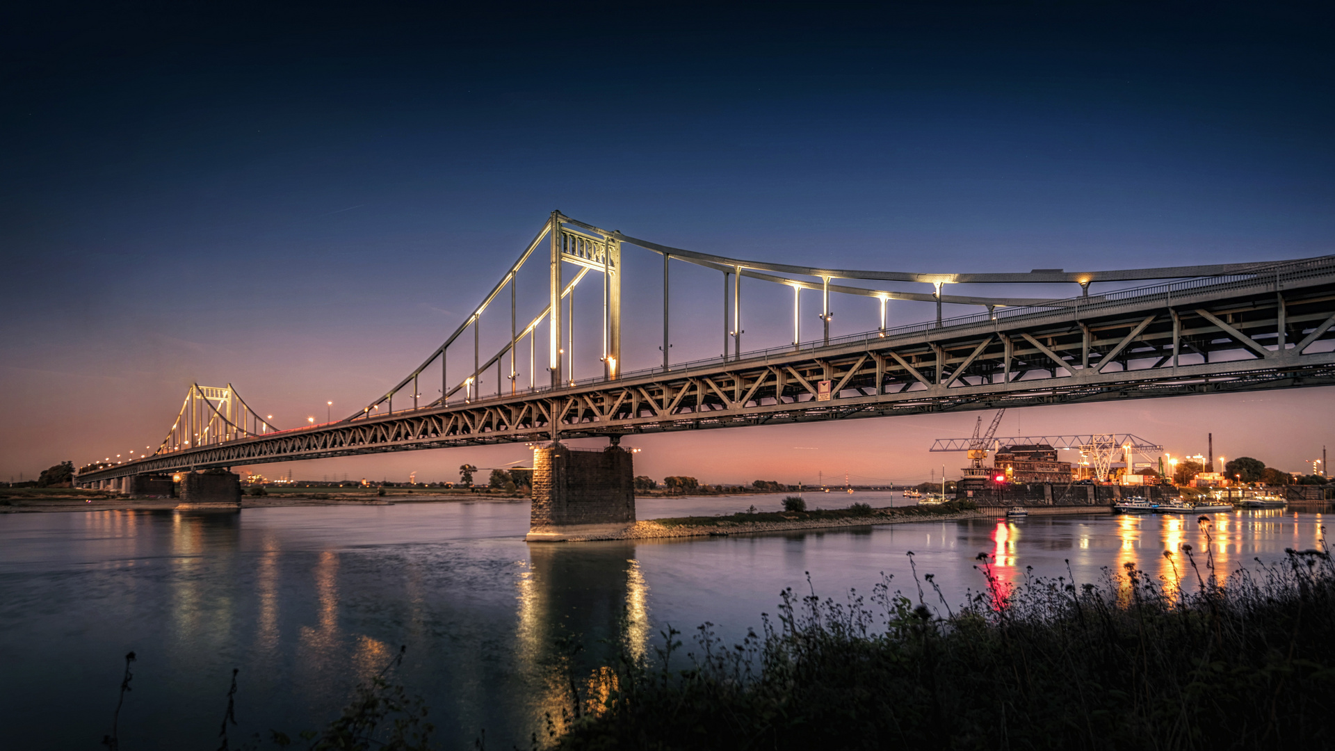 Uerdinger Rheinbrücke