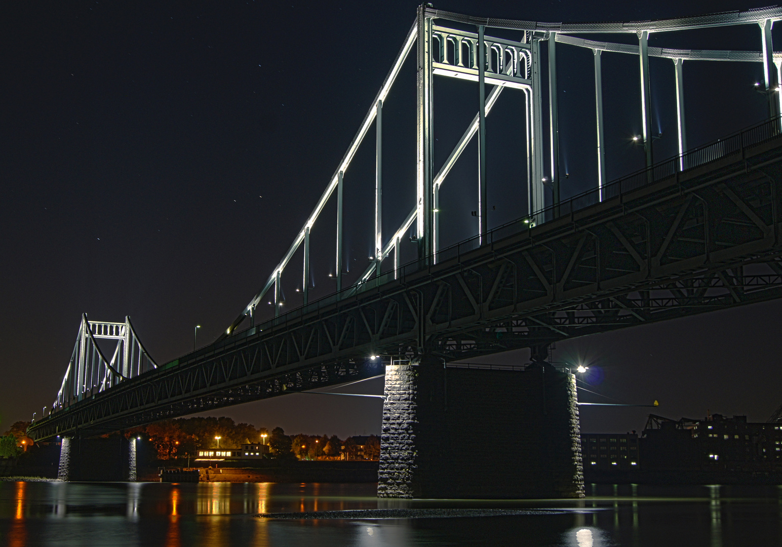 Uerdinger Rheinbrücke