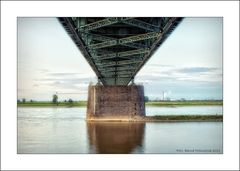 Uerdinger Rheinbrücke ....