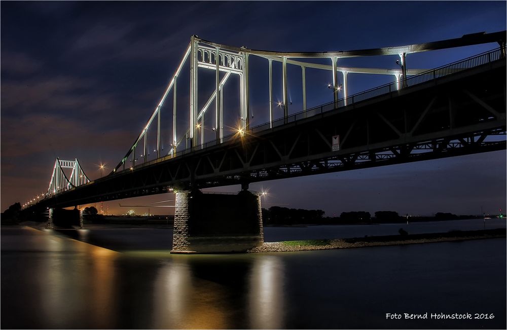 Uerdinger Rheinbrücke .....