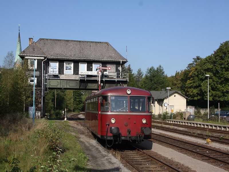 UERDINGER Schienenbus auf großer Fahrt