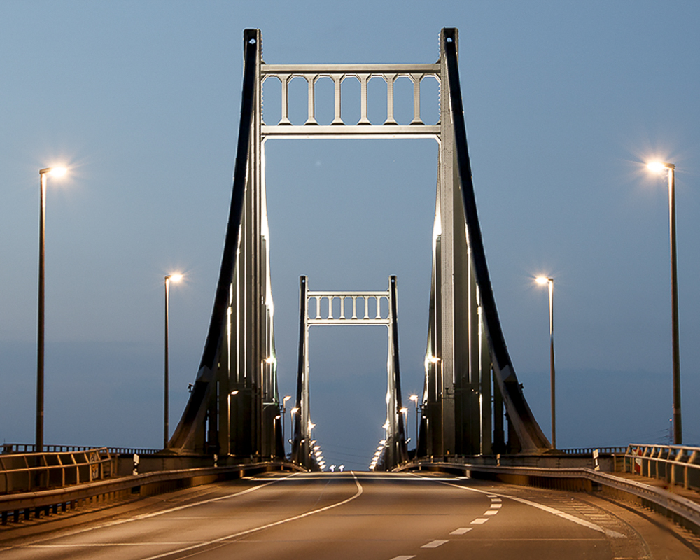 Uerdingerbrücke-bei-Nacht