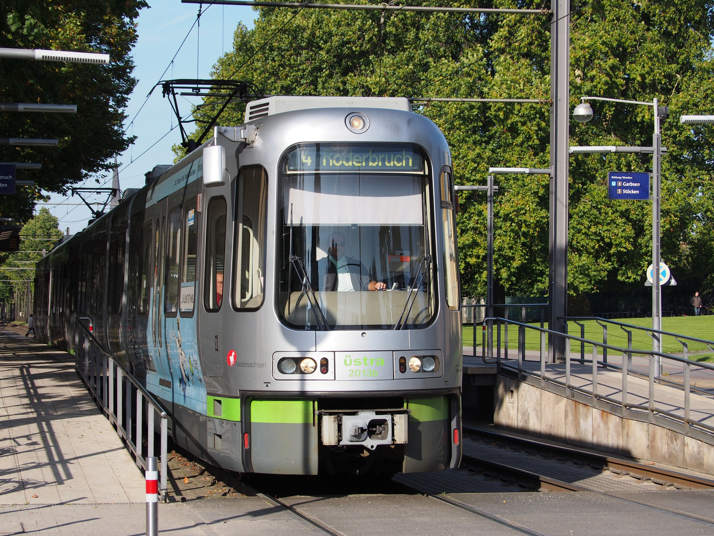 Üstra-Zug in Herrenhausen