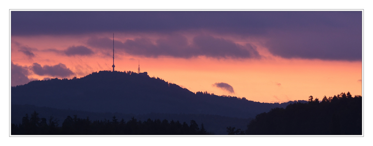 Uetliberg am Morgen vor Regenwetter.