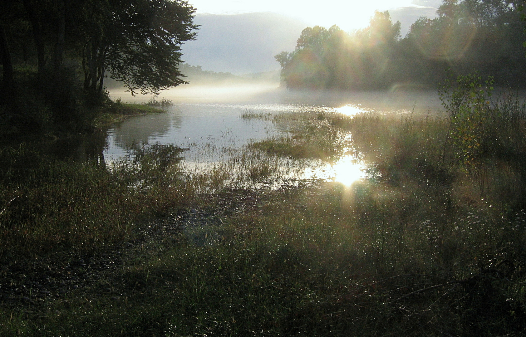 Ufer an der Dordogne