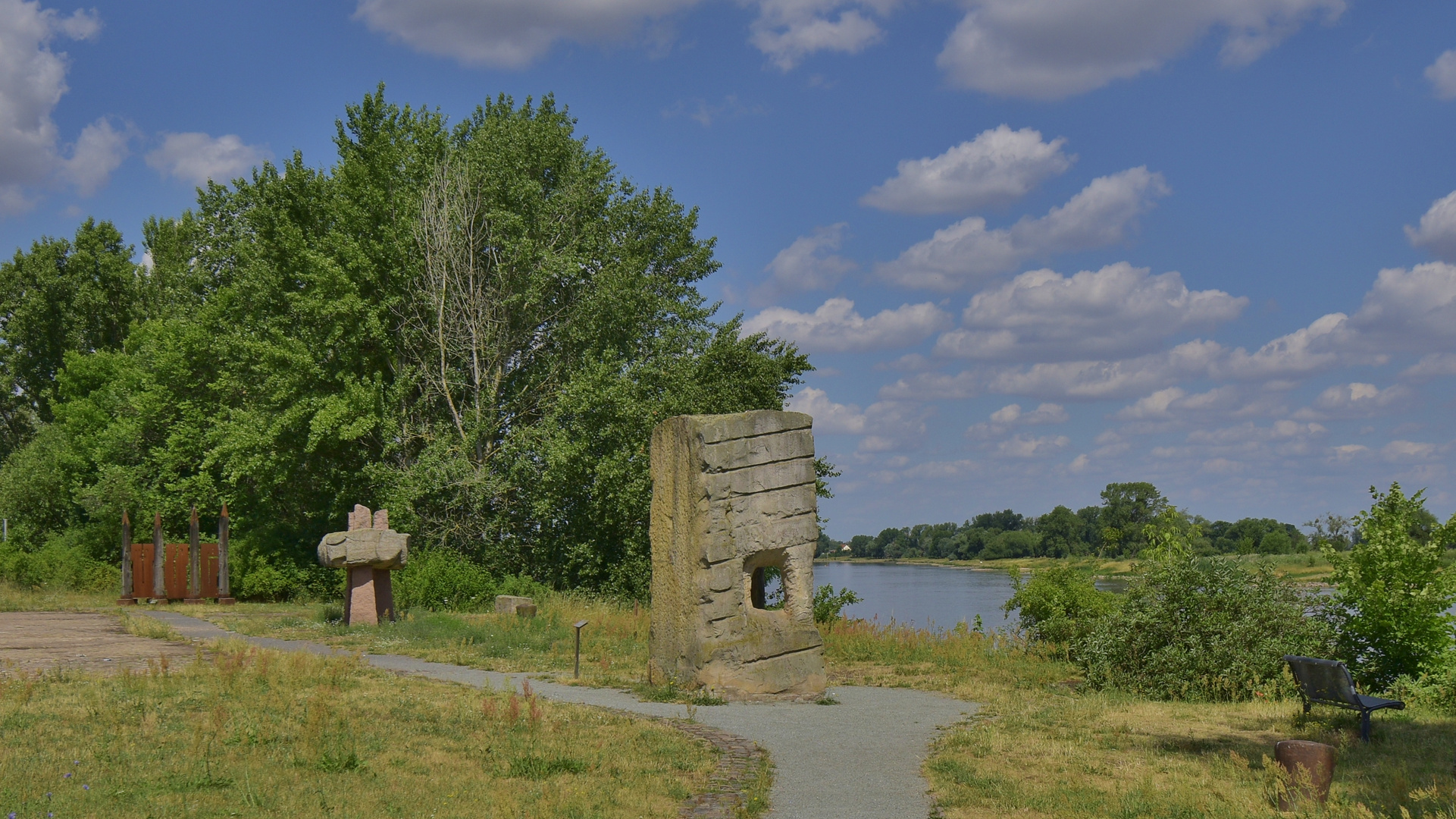 Ufer der Elbe bei Schönebeck