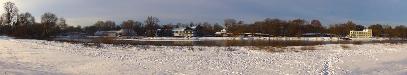 Ufer des Rotehornpark an der Alten Elbe