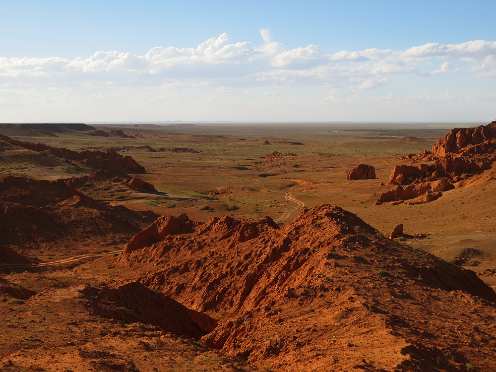 Uferlos schauen: Flaming Cliffs