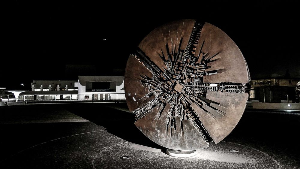 Ufo auf dem Theaterplatz Darmstadt