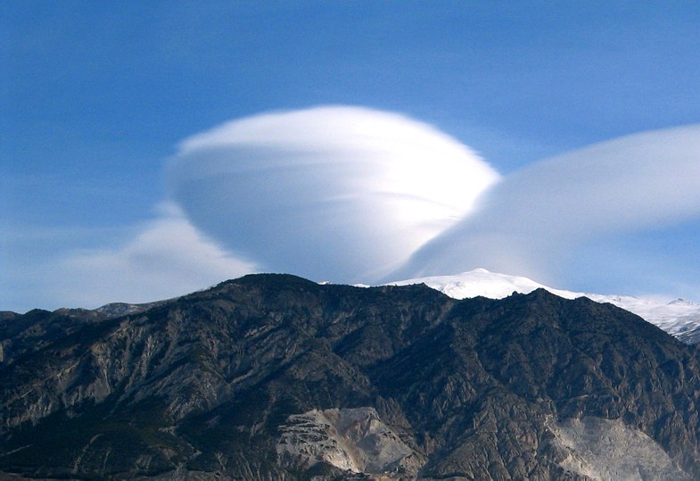 Ufo über der Sierra Nevada ;-)