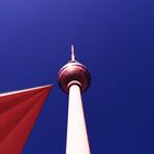 UFO vor dem Turm