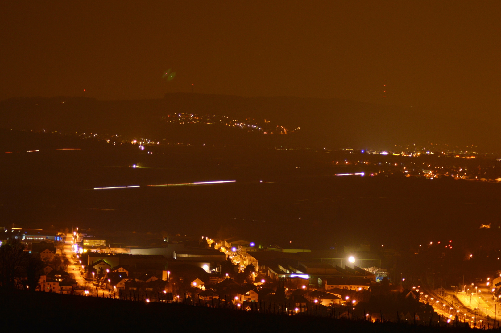 UFOs ? --- Rätselhafte Lichter am Himmel --- WER HILFT ?