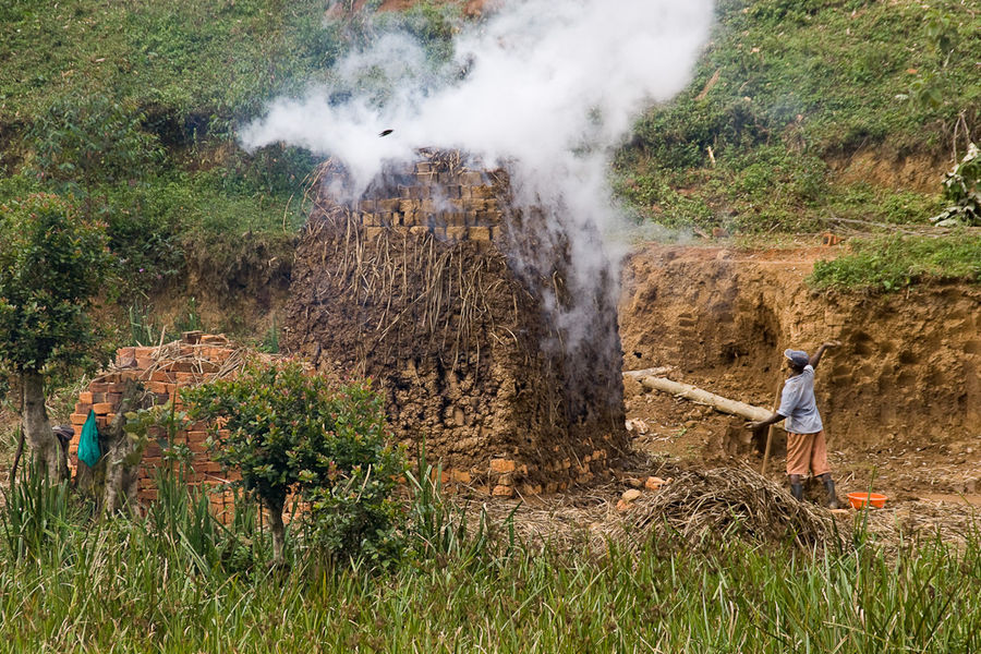 Uganda - Ziegelei