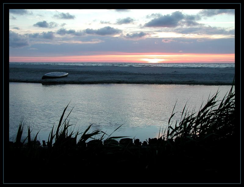 Uggerby solnedgang mit Kanu