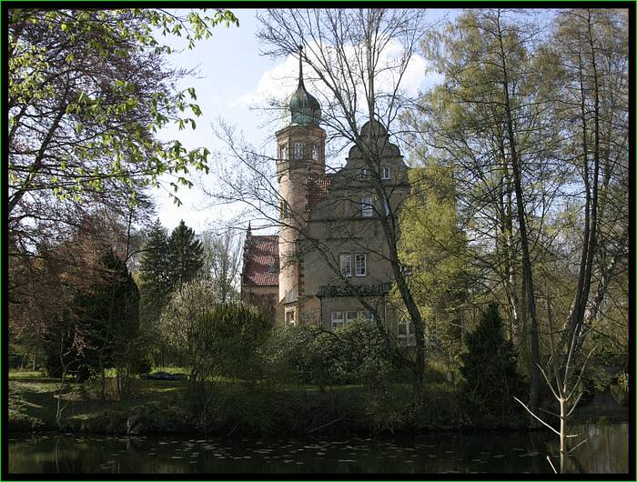 Uhlenburger-Schloss in Löhne-Menighüffen 1