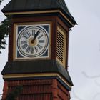 Uhr auf dem Turm der Rehaklinik Bad Belzig