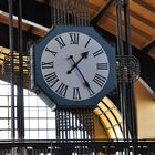 uhr hauptbahnhof hh