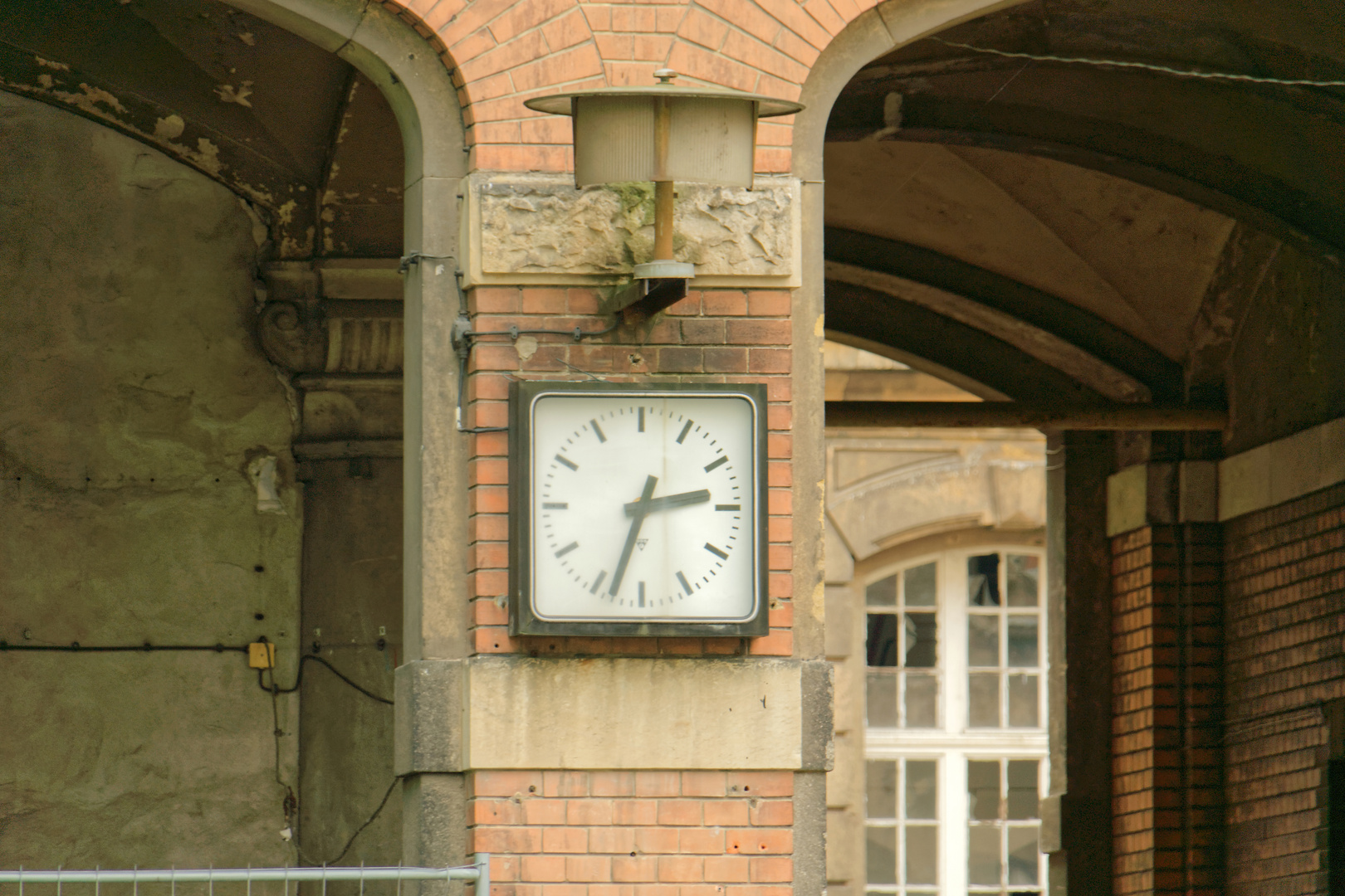 Uhr mit Beleuchtung