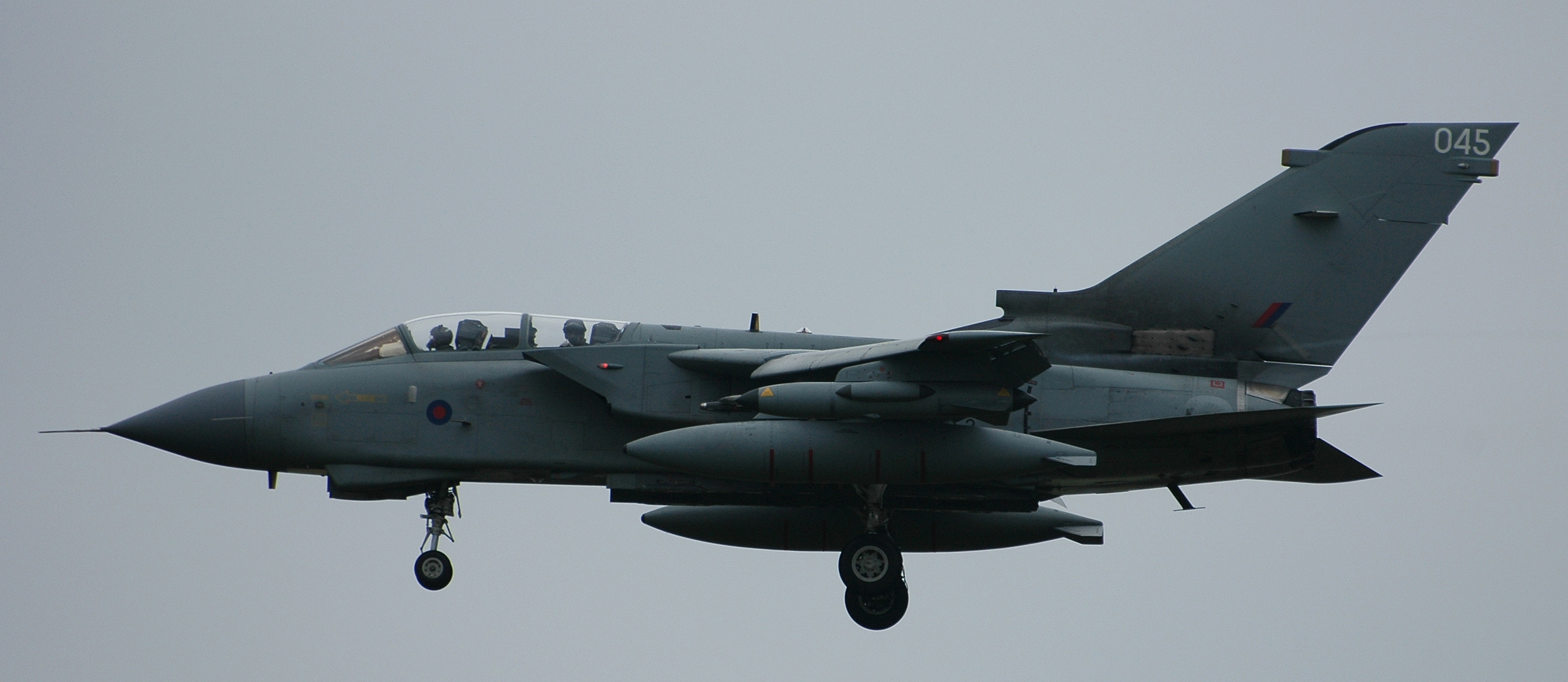 UK - Air Force Panavia Tornado GR4 ZA553 / 045 "Entdeckt"