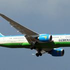 UK78702 UZBEKISTAN AIRWAYS BOEING 787-8 DREAMLINER