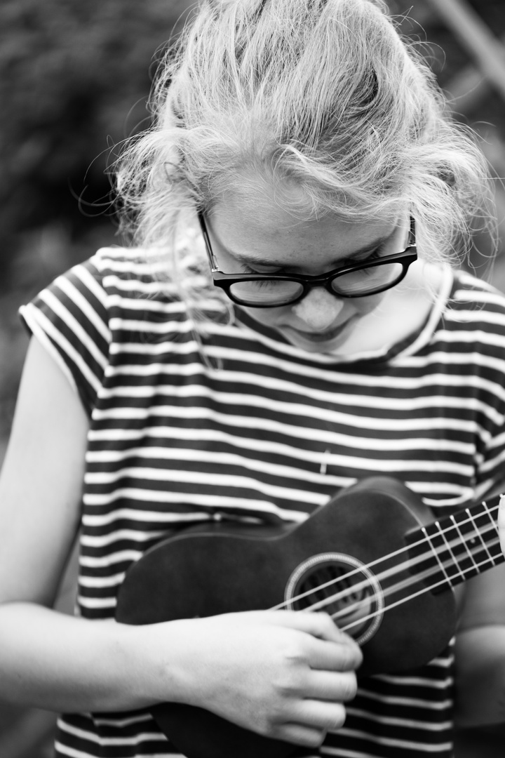 Ukulele Girl