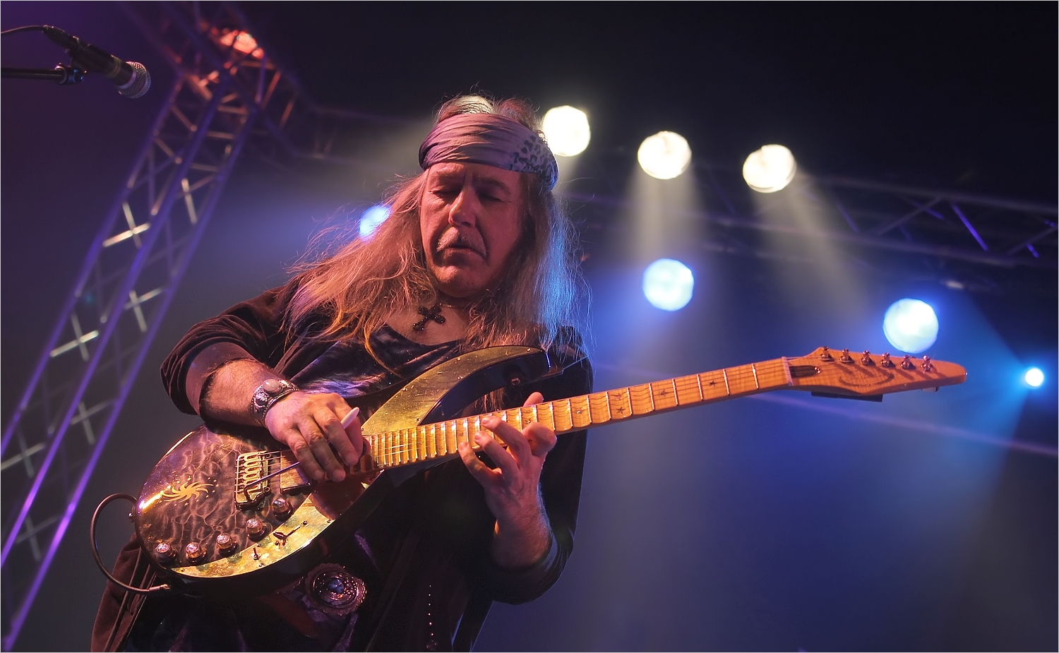 ULI JON ROTH (D)