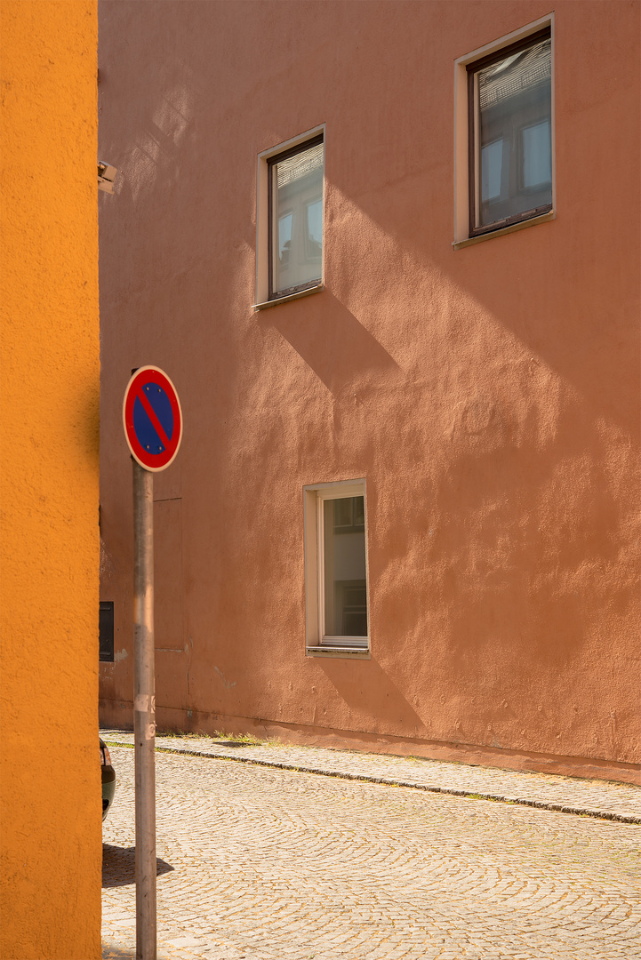 Ulm - am Museum - Licht und Schatten