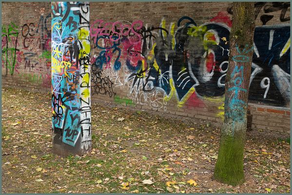 Ulm - Innenstadt 10/2021 - kleine Blauwiese - "Impression of ???"