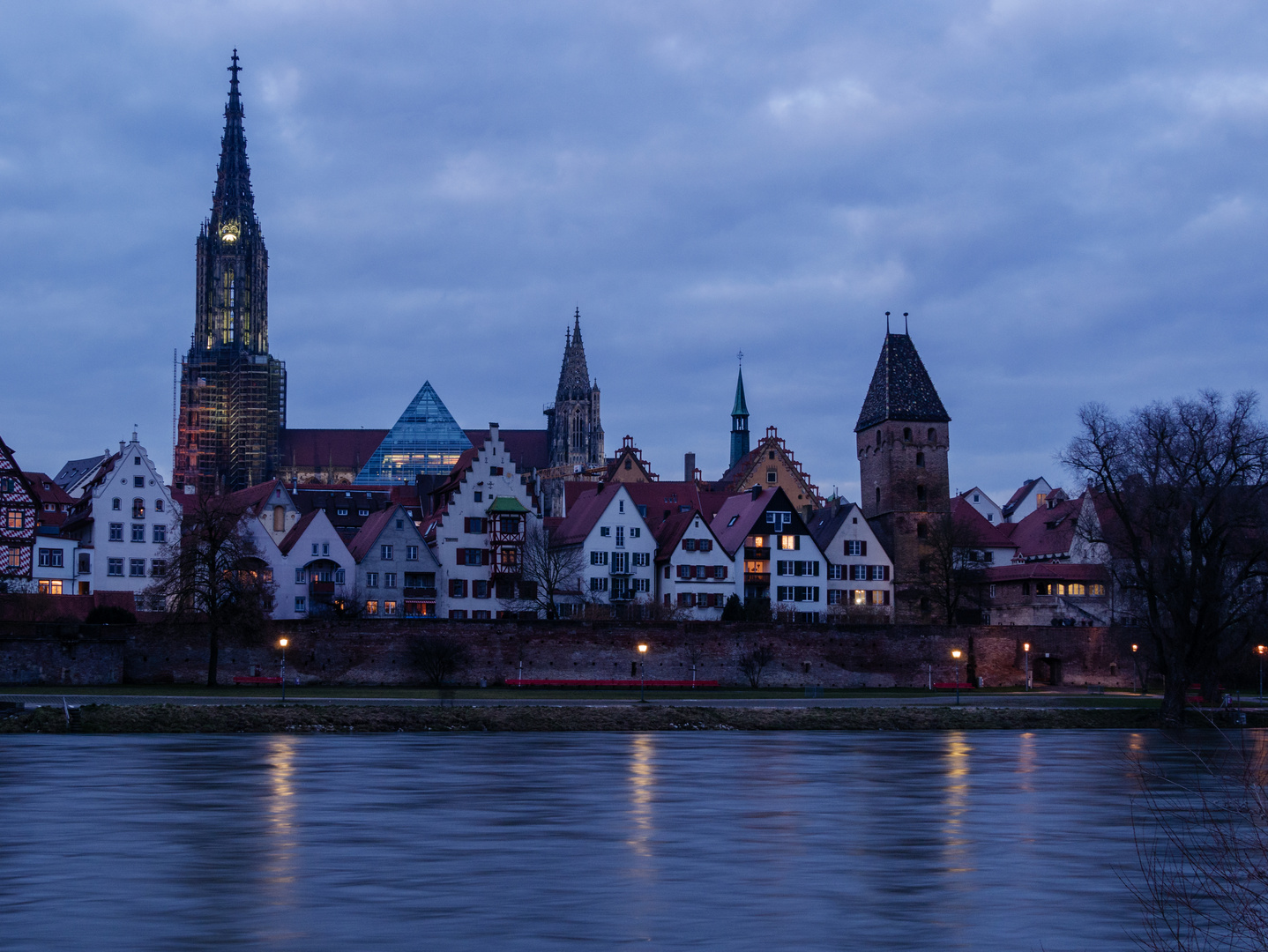 Ulm zur blauen Stunde