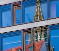 Ulmer Münsterturm im Bürogebäude