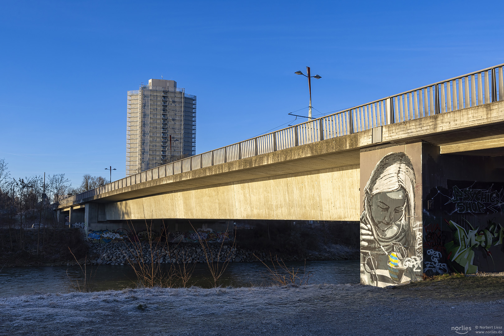 Ulrichsbrücke im Morgenlicht