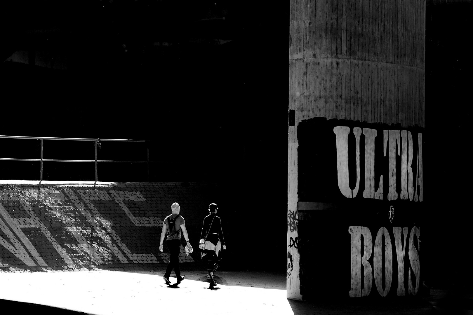 Ultra Boys (Fussball- Fans????)