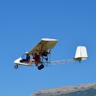 Ultraleicht-Flugzeug im Anflug auf Gap-Tallard