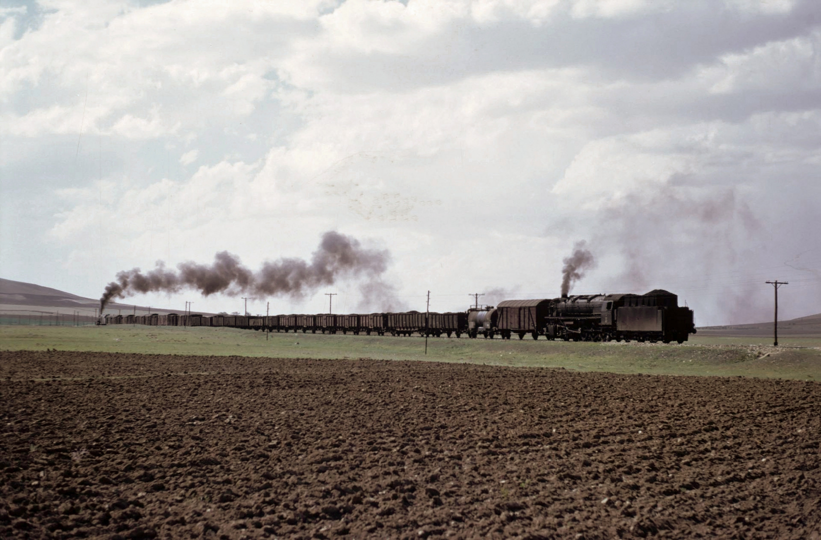 Ulukisla/Taurus/Türkei Zuglok TCDD 56.3.Schublok TCDD 56 716 Pfingsten  197 .297445