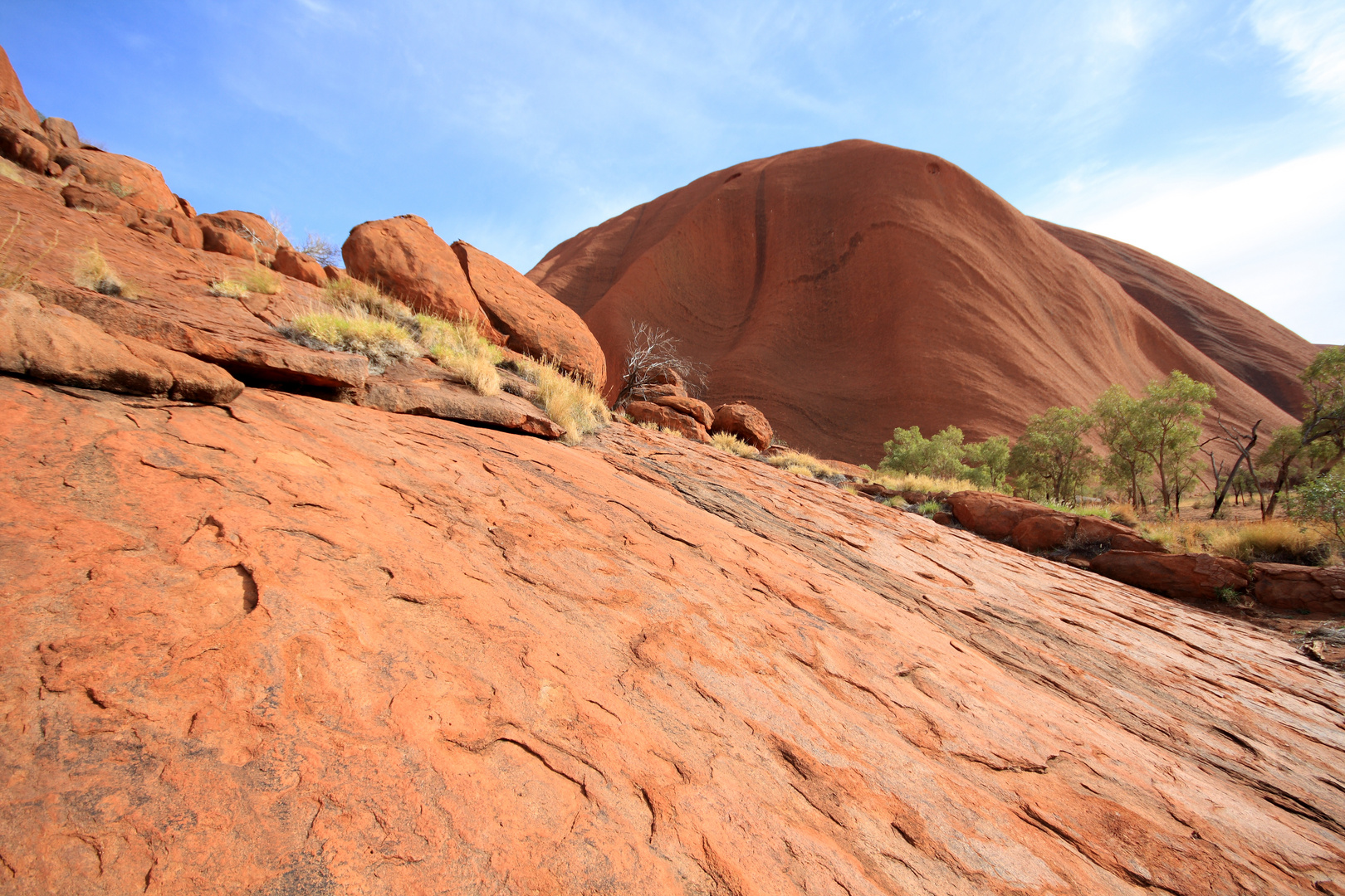 Uluru (Ayers Rock) am Mutitjulu Wasserloch