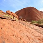 Uluru (Ayers Rock) am Mutitjulu Wasserloch