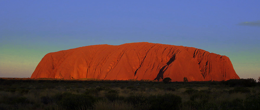 Uluru - Ayers Rock bei Sonnenuntergang