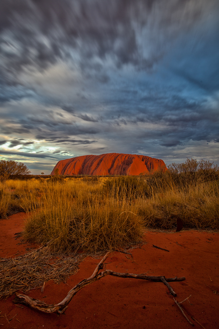 Uluru Hochformat