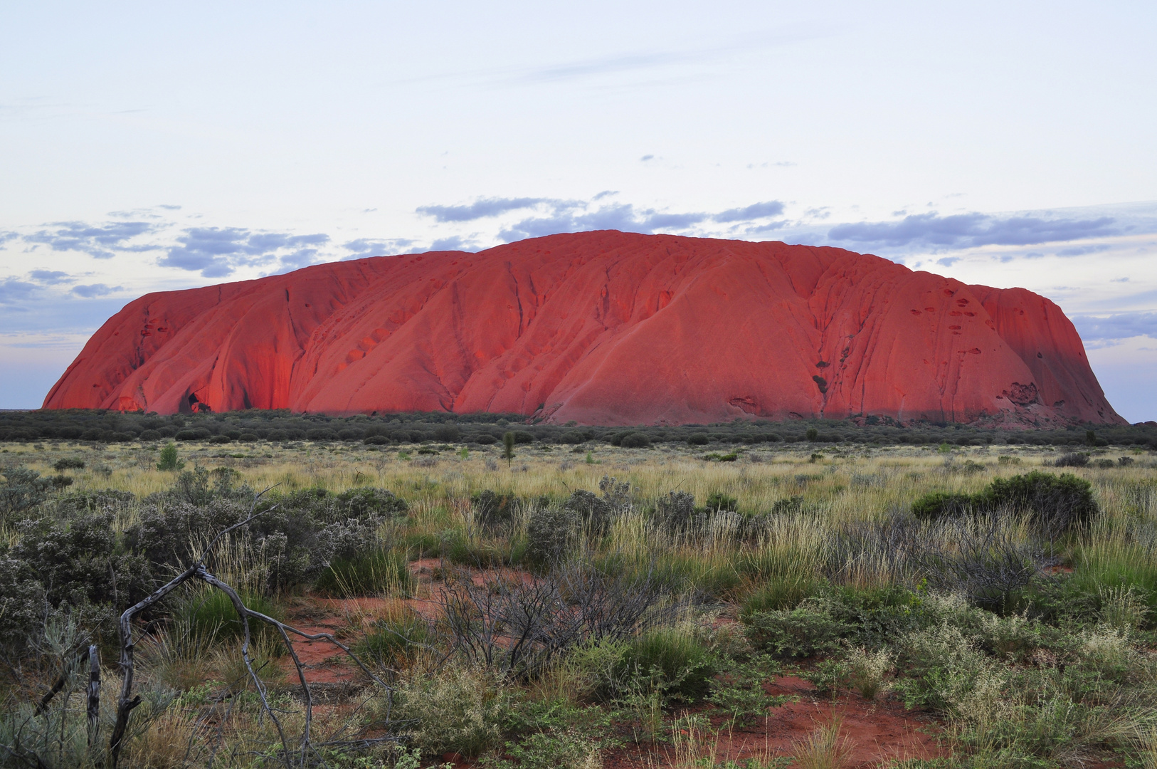 Uluru im Jahr 2011 nach heftigen Regenfällen