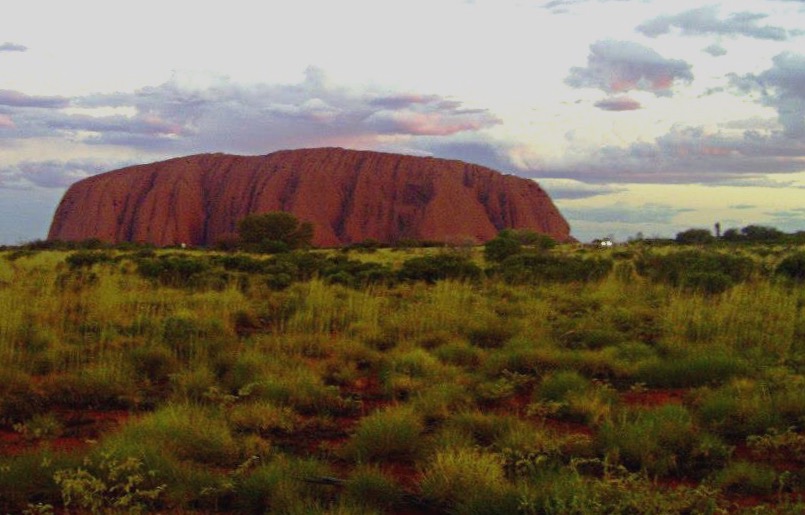 Uluru im Regen 