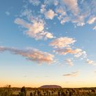 Uluru - Sonnenuntergang mit Wolken