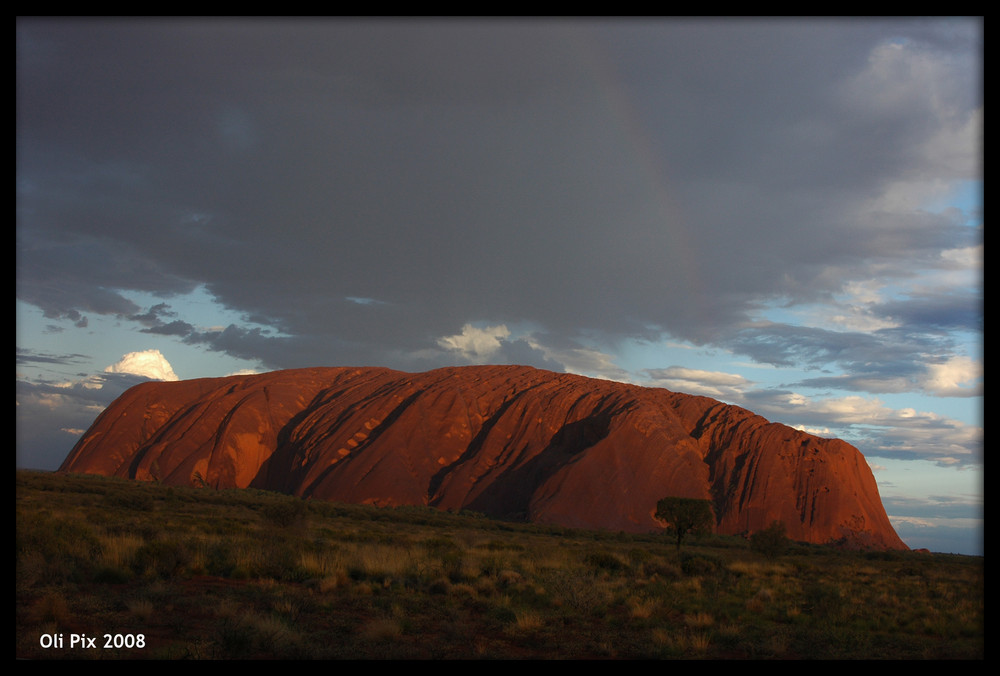 Uluru...das Gewitter naht