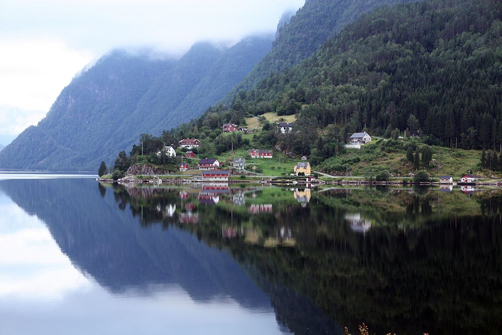 Ulvikfjord 2