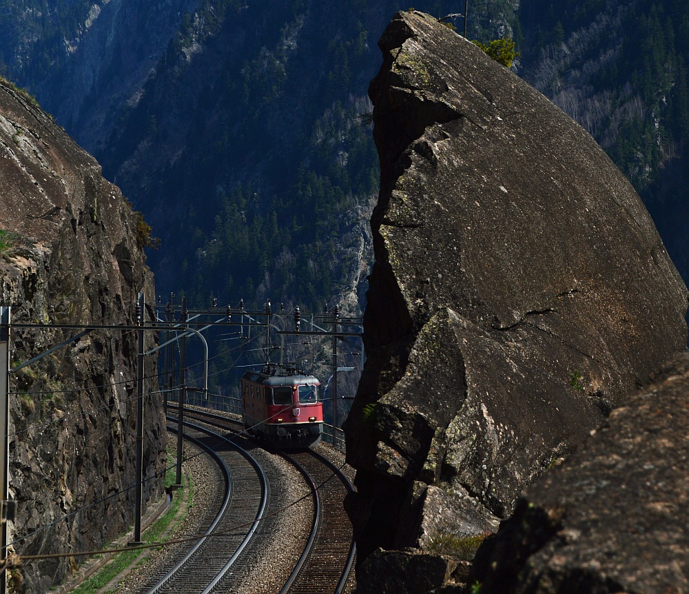 Um die Felsen