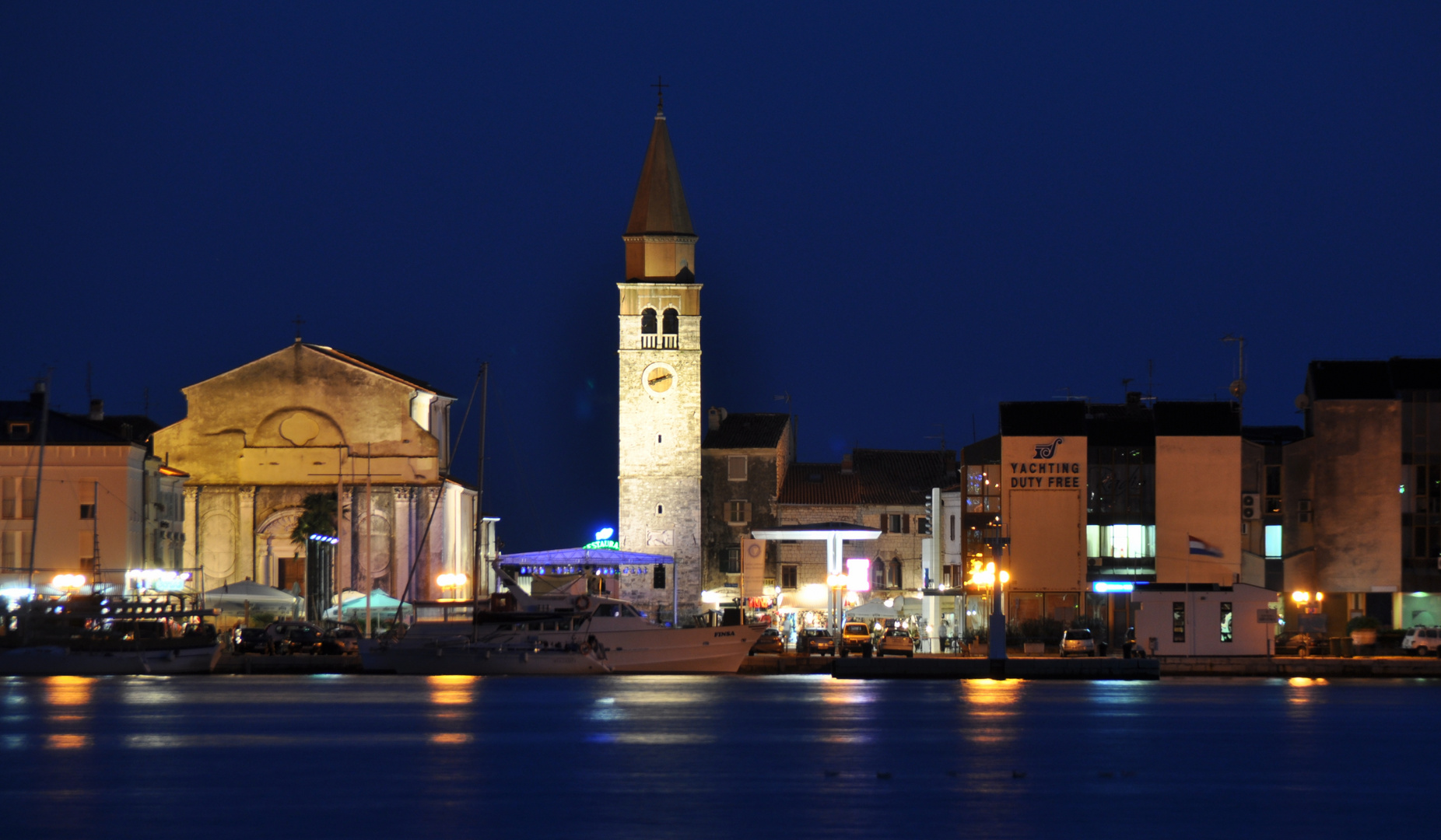 Umag in der Nacht