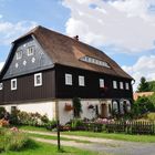 Umgebindehaus mit Bauerngarten