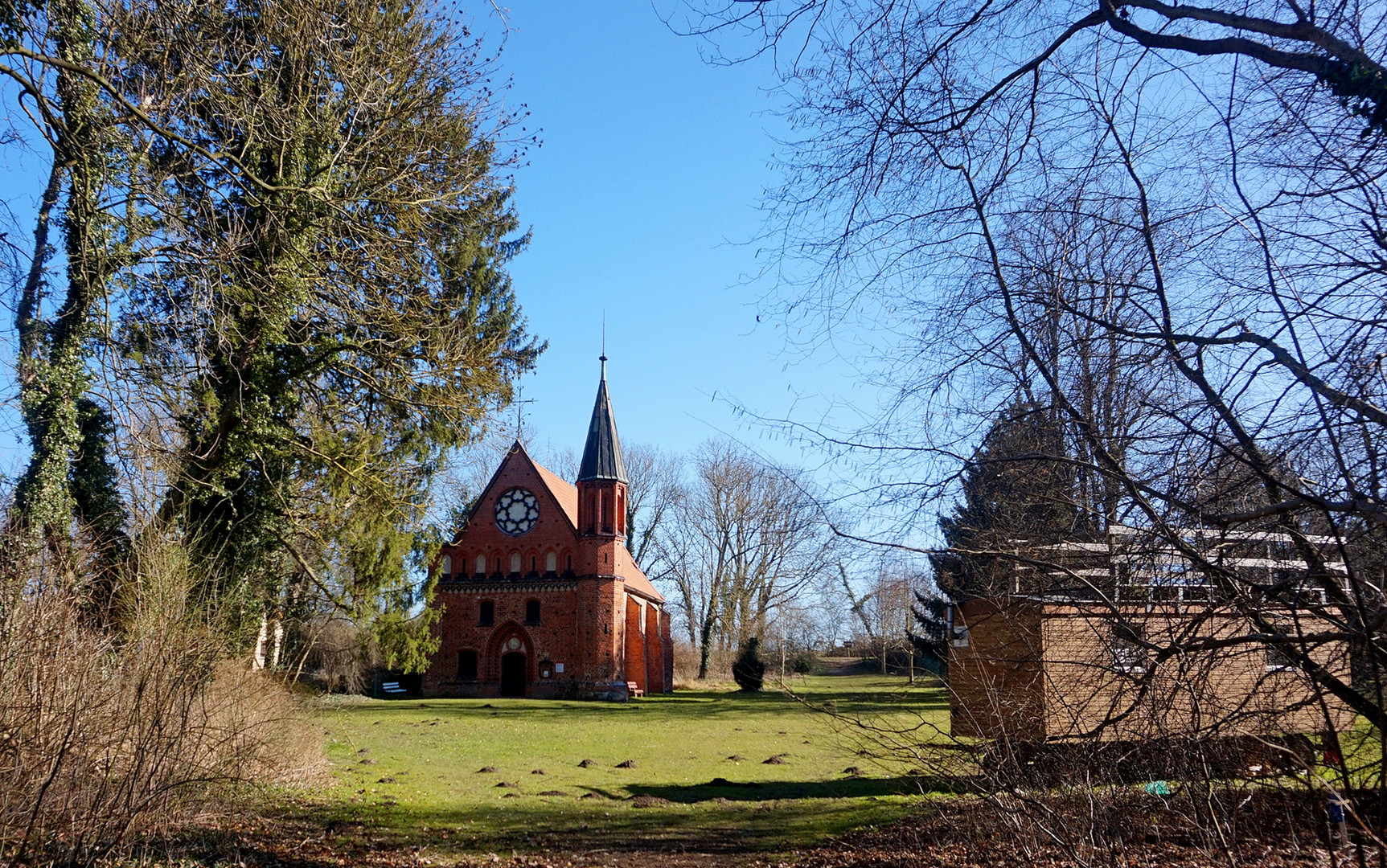 Umgebung der Kapelle von Althof